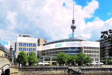 Deciphering COVID-19 with digital innovations