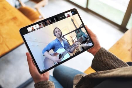 Blues and Schmooze: apero, music and networking