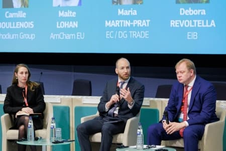 Using collaboration to tackle global trade challenges